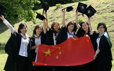 美大学一年开除上千“不诚信”中国留学生